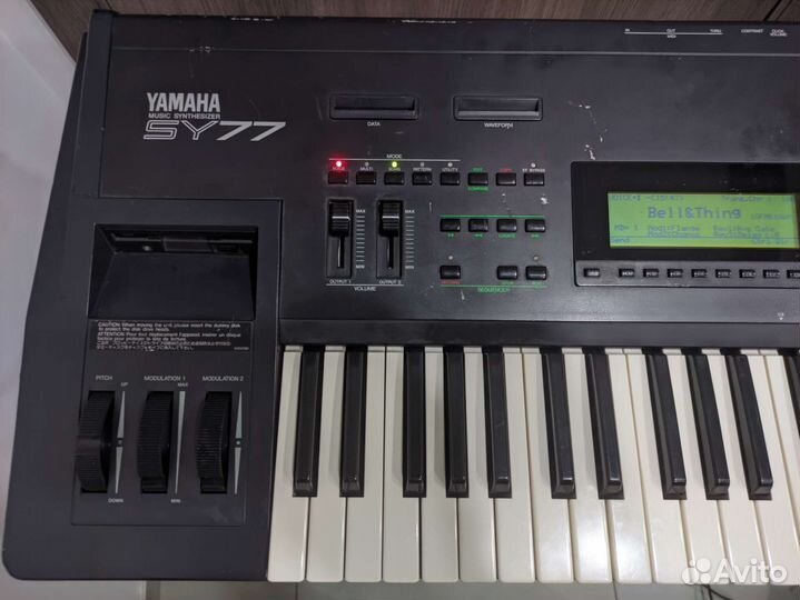 Синтезатор Yamaha SY77 (AFM+AWM2)