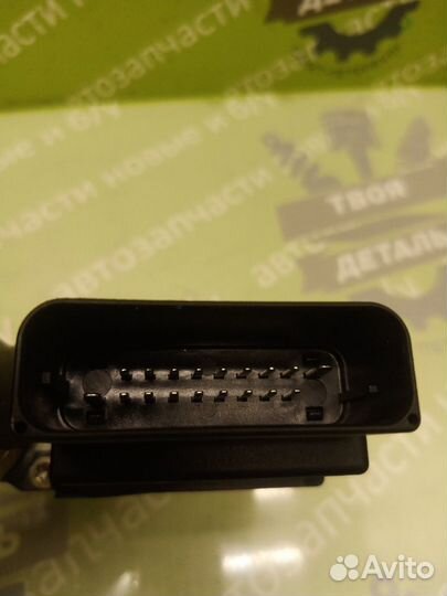 Моторчик стеклоподъемника задний правый Vw Jetta 4