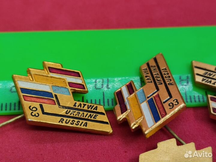 Значок.Хоккейный турнир на приз газеты Известия