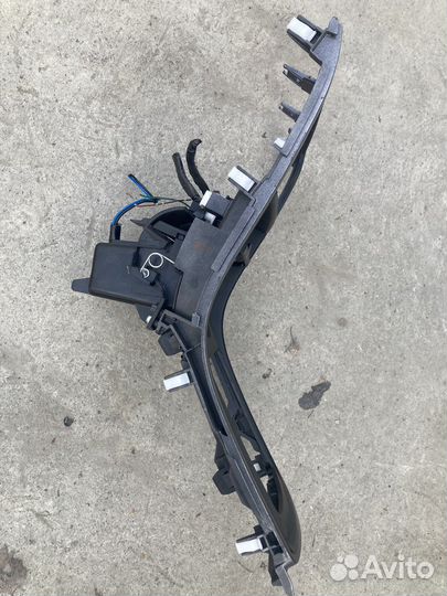 Консоль центральная mazda 6 gh