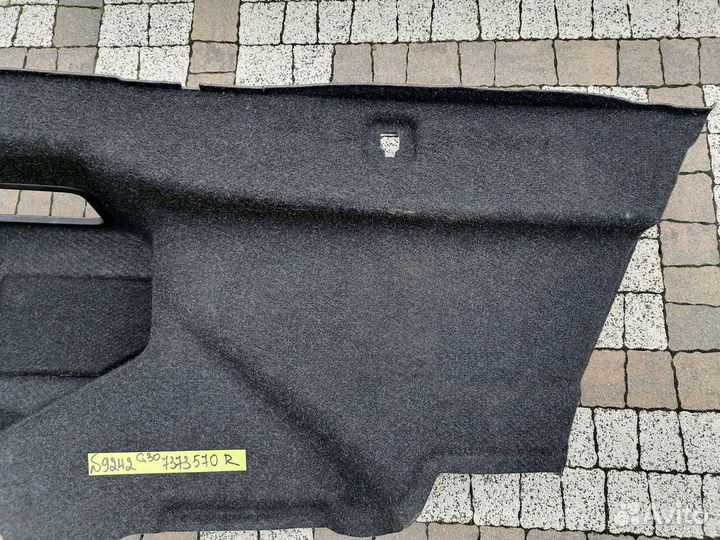Обшивка багажника справа BMW G30