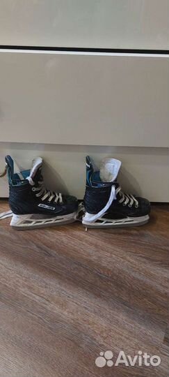 Хоккейные коньки bauer