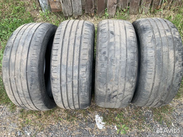 Kumho Ecsta HS51 215/50 R17