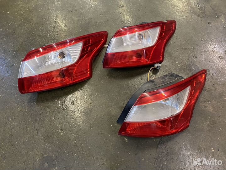 Задний правый фонарь Ford Focus 3 Седан