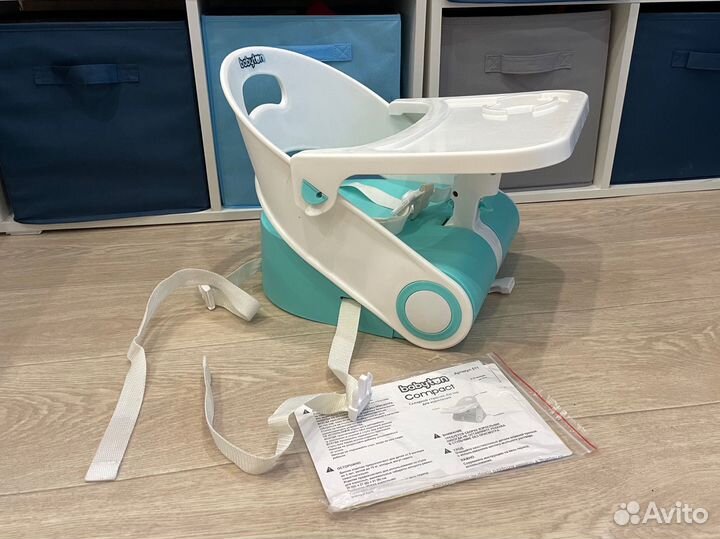 Стульчик бустер для кормления babyton