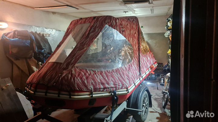 Лодка с мотром, прицепом, эхолотом полный комплект