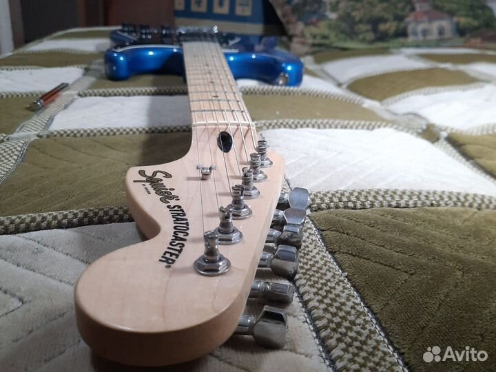 Squier Affinity 2021 Stratocaster (H) SSS MN LPB