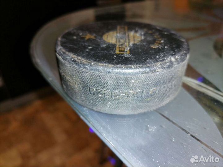 Шайба хоккейная