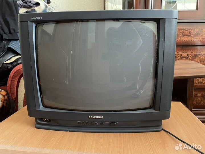 Телевизор samsung