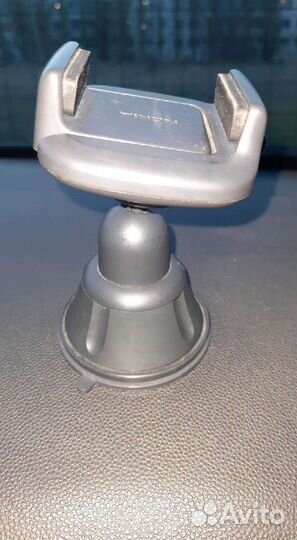 Держатель для телефона в машину