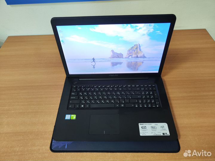 Игровой ноутбук Asus / i3 / 480ssd / 940Mx 2гб