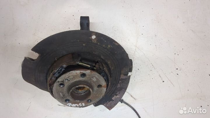 Ступица (кулак, цапфа) левая передняя Mercedes ML W163