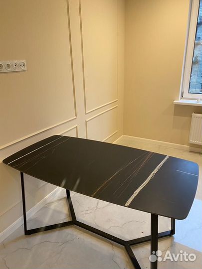 Стол из керамогранита бочонок