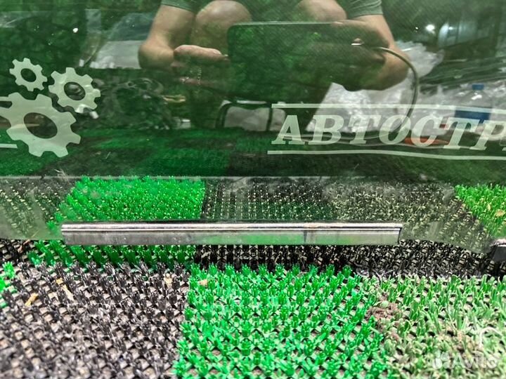 Стекло двери переднее левое Lexus Es 2012-2017