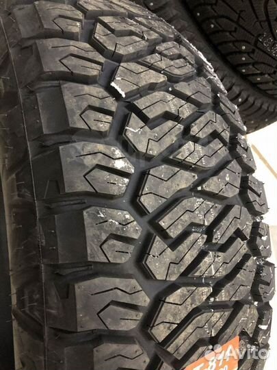 Maxxis AT-811 Razr AT 285/75 R16