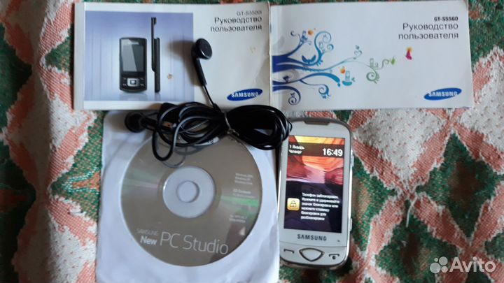 Телефон,наушники