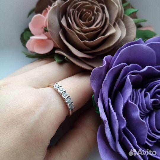 Золотое кольцо с бриллиантами