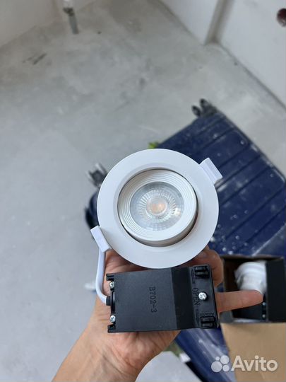 Точечные светильники из европы