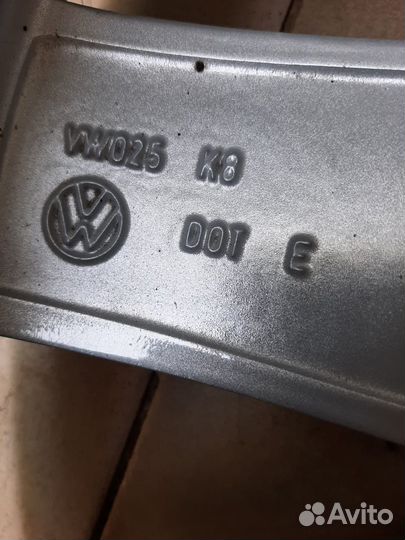 Фирменные автомобильные диски volkswagen