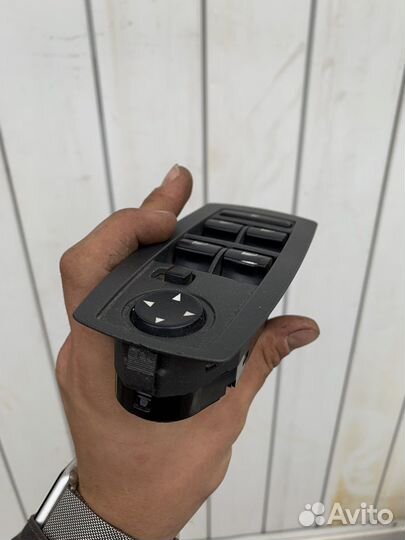 Блок управления стеклоподъемниками X3 E83 BMW