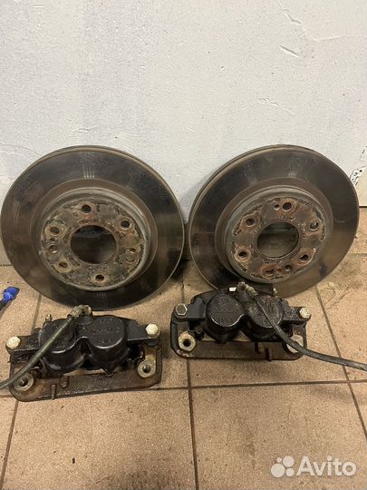 Суппорта тормозные передние Escalade