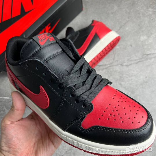 Кроссовки Nike Air Jordan 1 Low Bred (36-40)