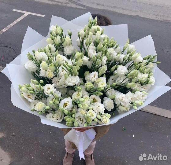 Букет лизиантусов с беспл. доставкой