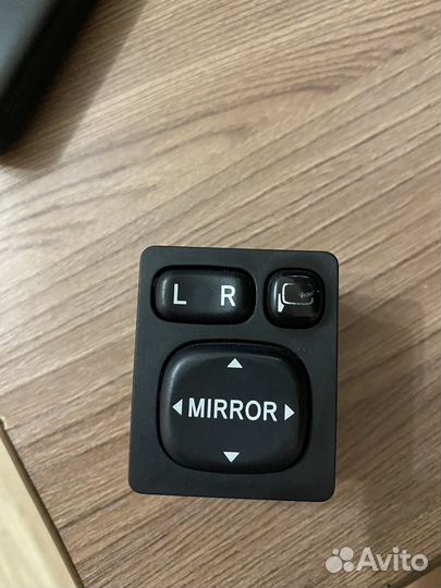 Блок управления зеркалами corolla 141