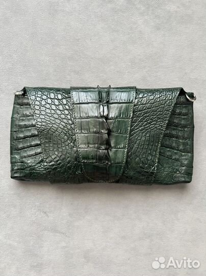 Клатч из кожи крокодила