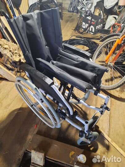 Инвалидное кресло