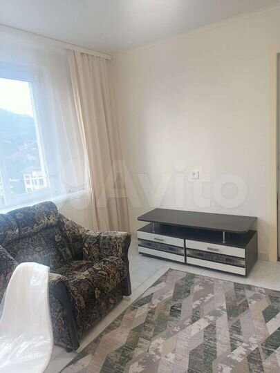 2-к. квартира, 33 м², 8/8 эт.