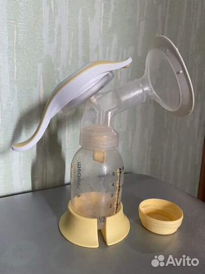 Молокоотсос medela ручной