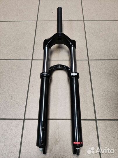 Вилка Rock Shox Tora 302