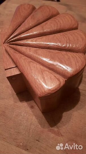 Шкатулка для украшений из дерева Канада