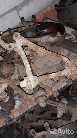Рычаг верхний левый правый Шевроле нива ваз 2123