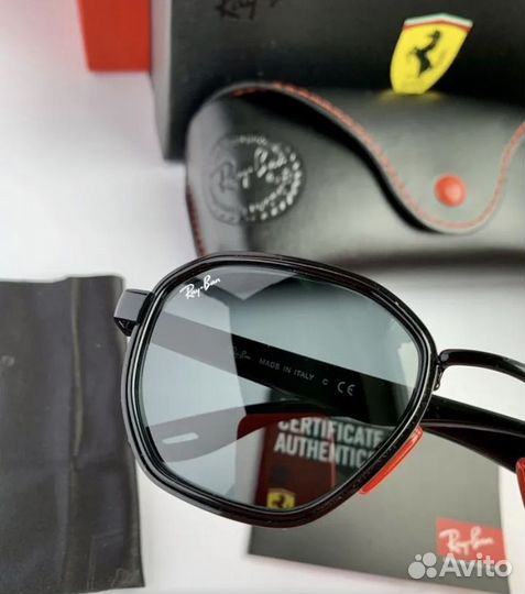 Солнцезащитные очки ray ban ferrari черные