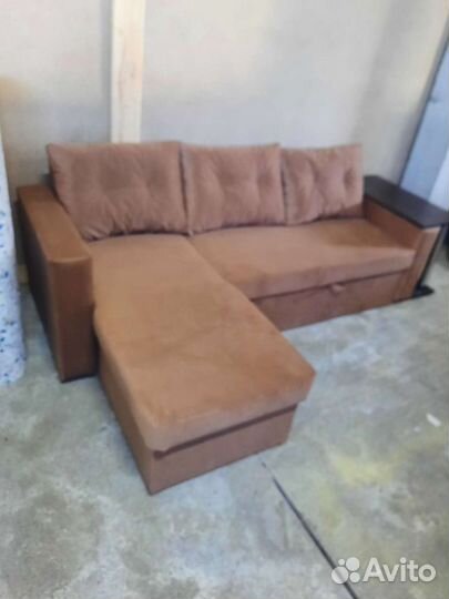 Угловой диван