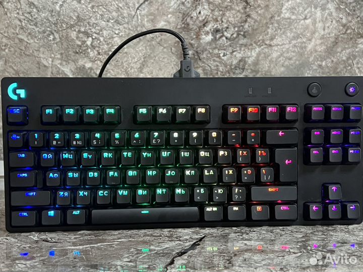 Игровая клавиатура Logitech G Pro