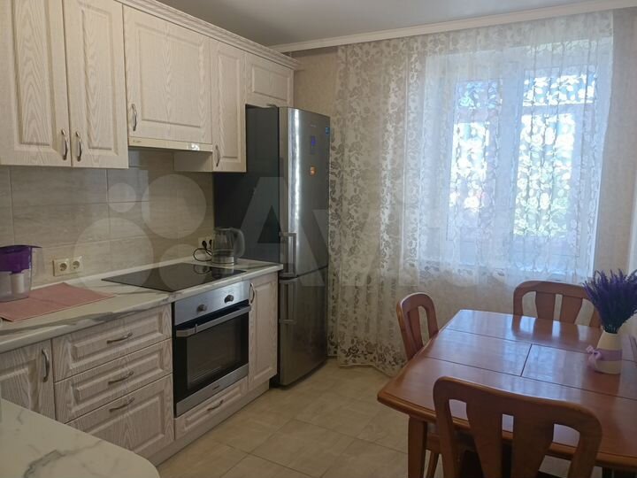 2-к. квартира, 47 м², 6/10 эт.