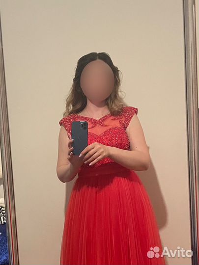 Вечернее платье