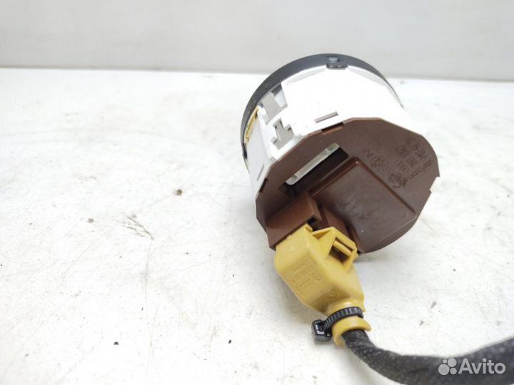 Кнопка блокировки дифференциала Volkswagen Touareg