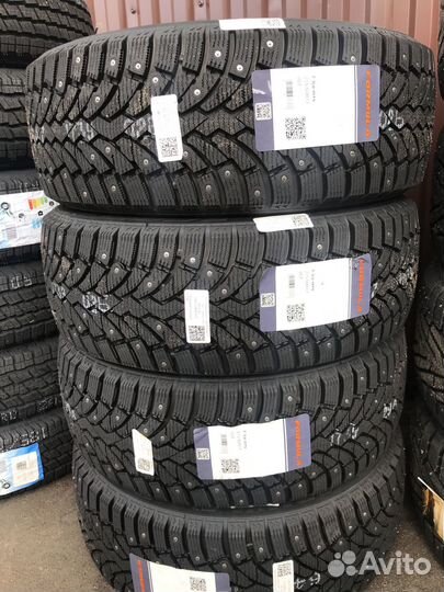Pirelli Formula Ice 215/50 R17 95T