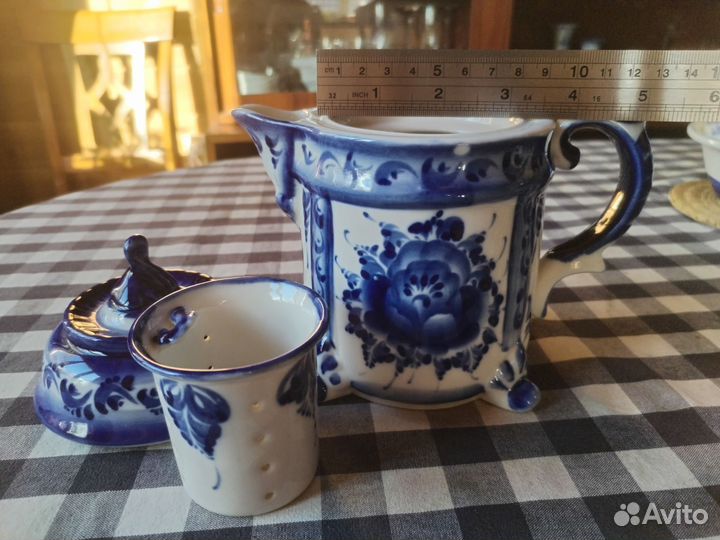 Чайник заварочный Гжель с фарфоровым ситечком