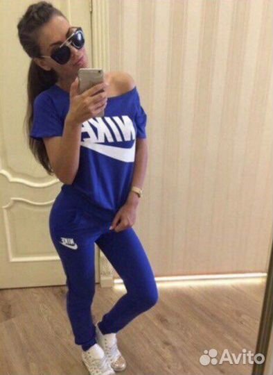 Спортивный костюм женский
