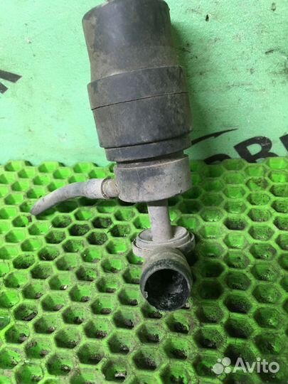 Насос омывателя Nissan Primera