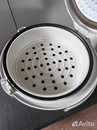 Мультиварка Redmond