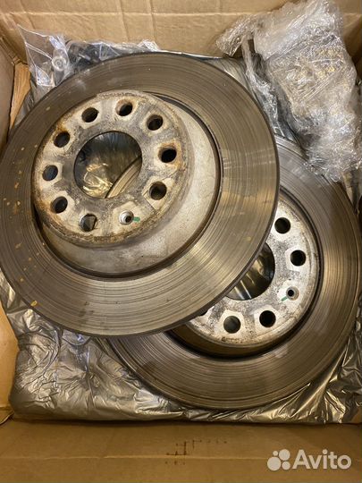 Тормозные диски задние tiguan 2 vag mqb + колодки