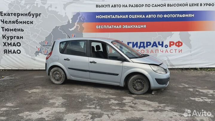 Фара левая Renault Scenic 260605447R