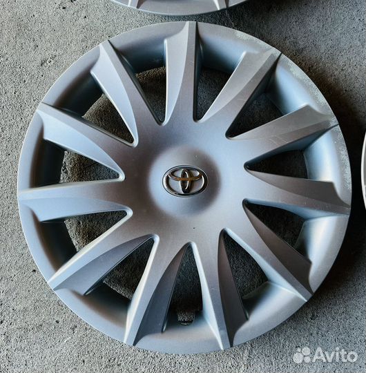 Колпаки на колеса Toyota (R15), оригинал