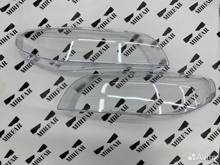 Левое стекло фары Volvo S80/XC70 2006-2016